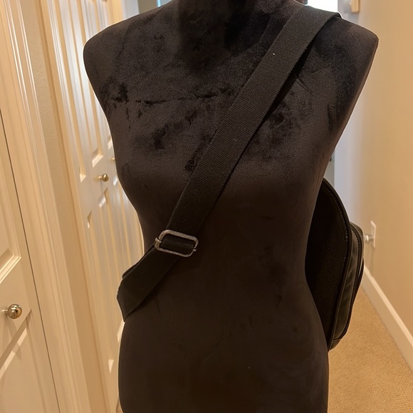 Jack Georges Voyager Sling Backpack - Picture 12 of 16